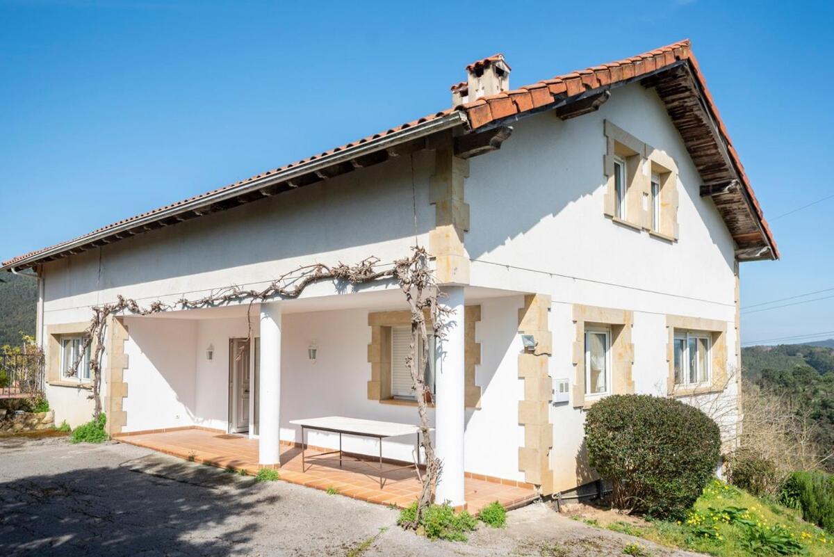 Casa Con Jardin En Gama Bárcena de Cicero Exterior foto