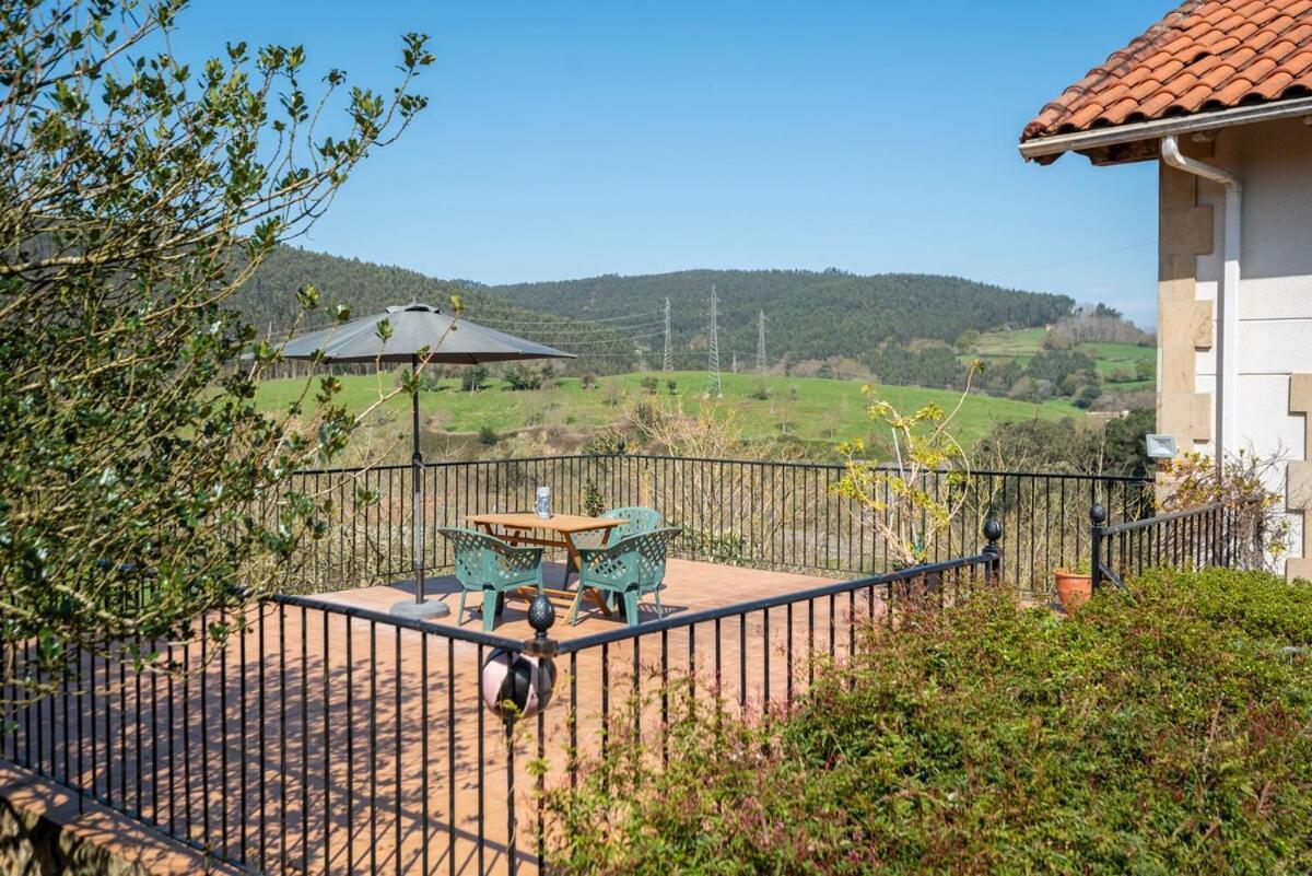 Casa Con Jardin En Gama Bárcena de Cicero Exterior foto